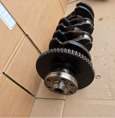 VAG 06A105021 Коленвал двигателя в наличии Каменское