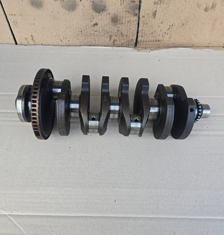 Коленчатый вал 06A105021G VAG