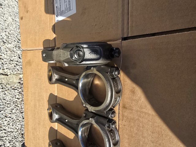 0K55111210 HYUNDAI Шатун поршня двигателя купить в Черновцы