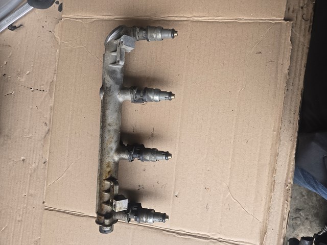 Форсунка впрыска топлива 12564446 OPEL