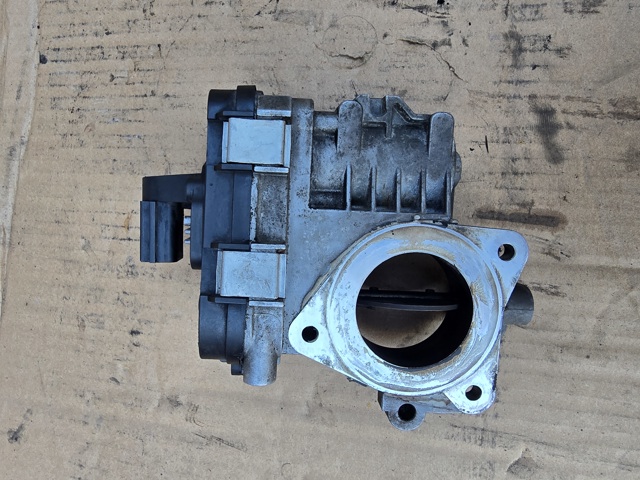 Дроссельная заслонка Saab 9-5