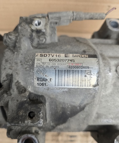 Компрессор хладагента 8200802609 RENAULT