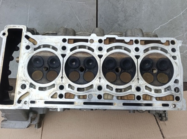 MERCEDES R2710161201 Головка блока цилиндров (ГБЦ) в наличии Тернополь