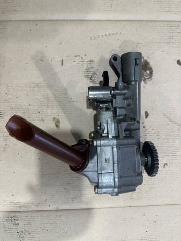 A2701800700 MERCEDES Масляный насос купить в Ровно