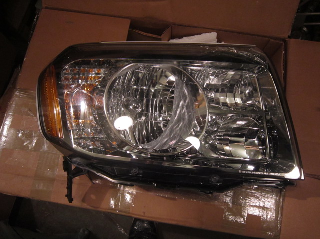 HONDA 33100SZAA01 Правая фара в наличии Киев