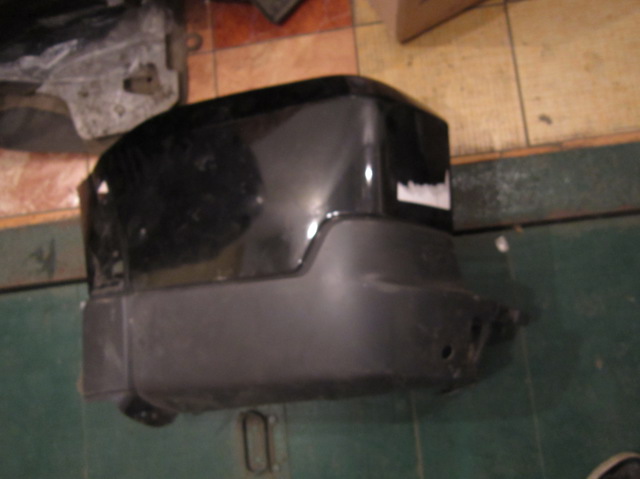 Бампер задний, левая часть 6410B015XA MITSUBISHI