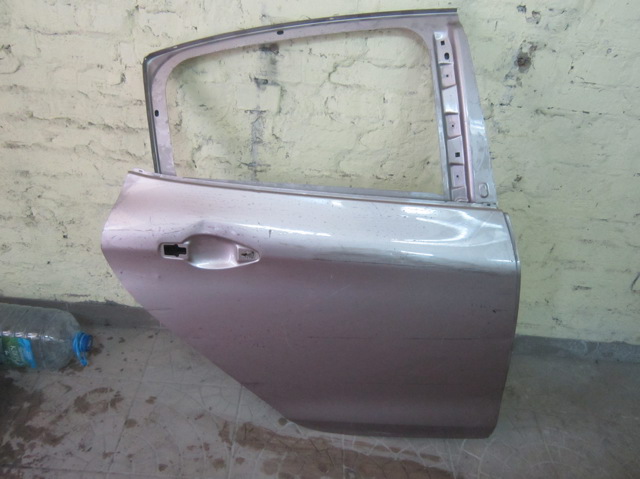 Дверь пассажирская задняя правая 9671907480 PEUGEOT