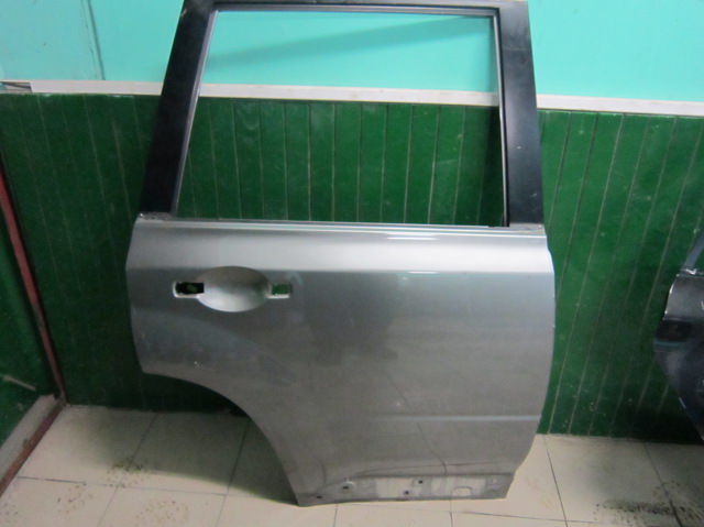 Дверь задняя в сборе H210M1CAMA NISSAN