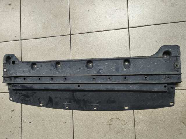 Молдинг бампера переднего, центральный 626605RB0A NISSAN
