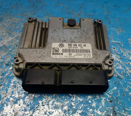 Электронный блок управления двигателем 0281012390 BOSCH