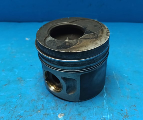 Поршень в комплекте на 1 цилиндр, STD 028107065AJ VAG