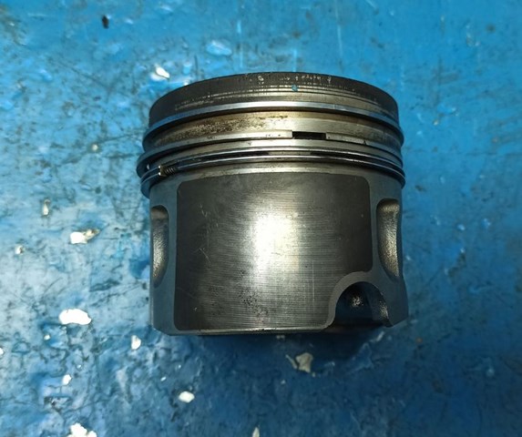 VAG 028107065AJ Поршень в комплекте на 1 цилиндр, STD в наличии Хмельницкий