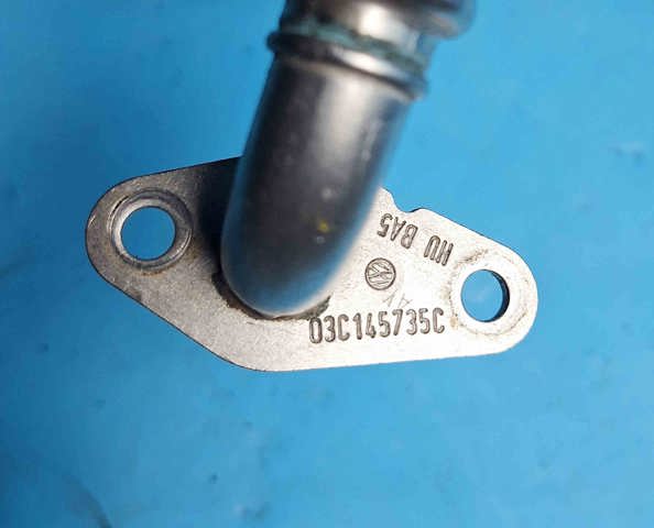 VAG 03C145735C Трубка (шланг) отвода масла от турбины в наличии Винница