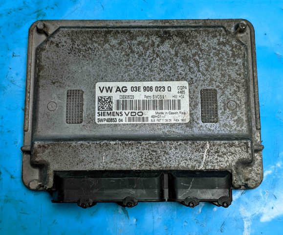 Компьютер двигателя 03E906023Q VAG