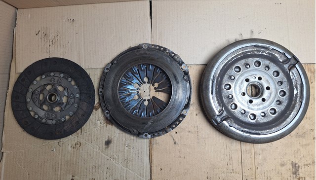 VAG 03G105266BM Маховик двигателя в наличии Тернополь