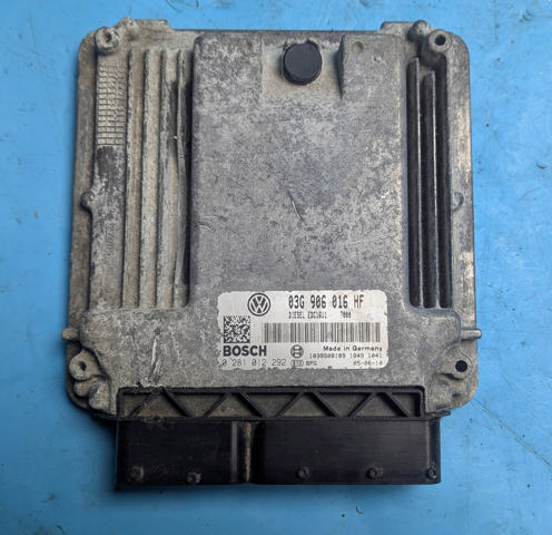 Электронный блок управления двигателем 03G906016HF VAG