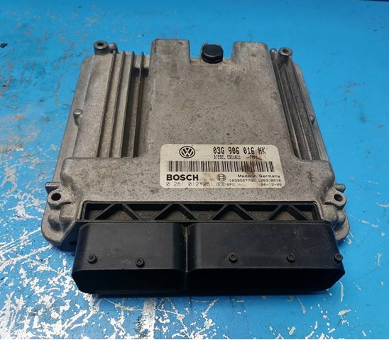 Электронный блок управления двигателем 03G906016HK VAG