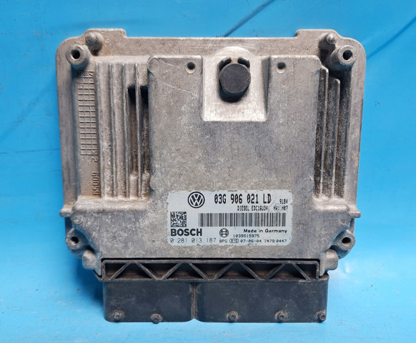 Модуль управления двигателем 03G906021LD VAG