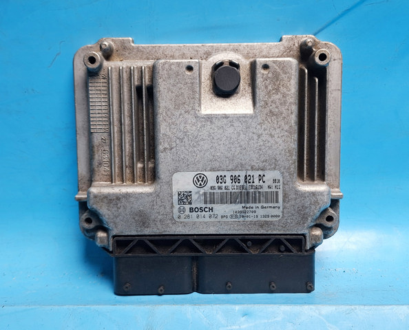 ЭБУ двигателем 03G906021PC VAG