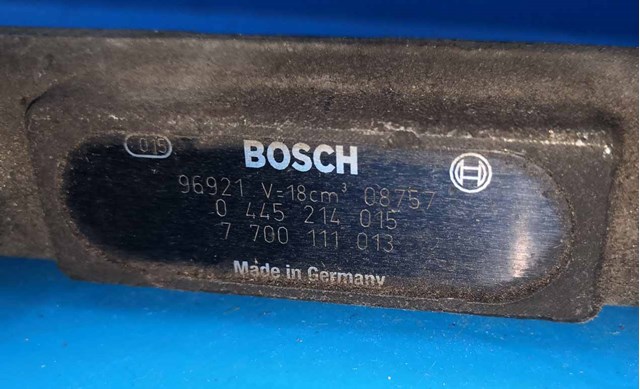 0445214015 BOSCH Распределитель топлива (рампа) купить в Чернигов