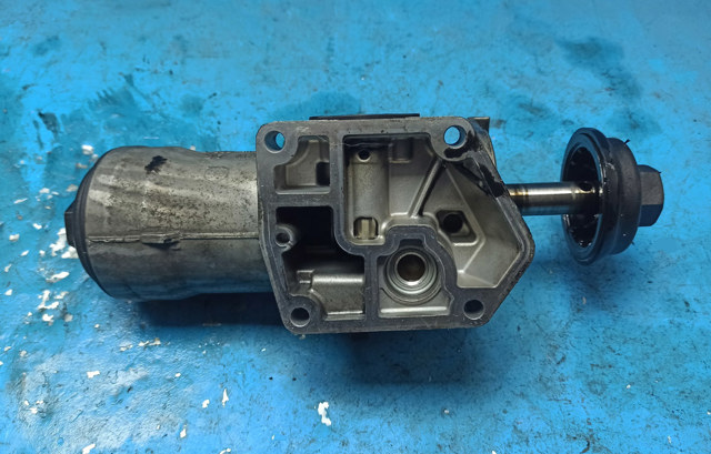 VAG 045115389G Корпус масляного фильтра в наличии Ирпень
