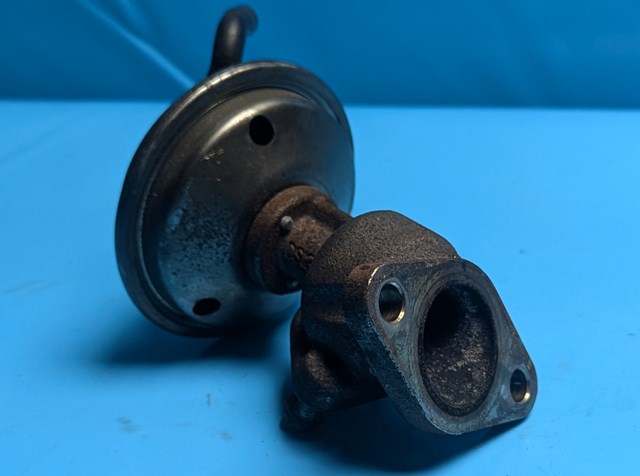 Клапан рециркуляции отработавших газов EGR Audi A8 D3