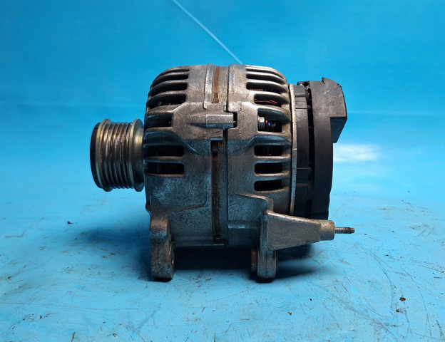 BOSCH 06F903023F Генератор в наличии Полтава