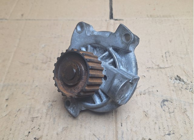 Насос системы охлаждения Volkswagen Transporter T6