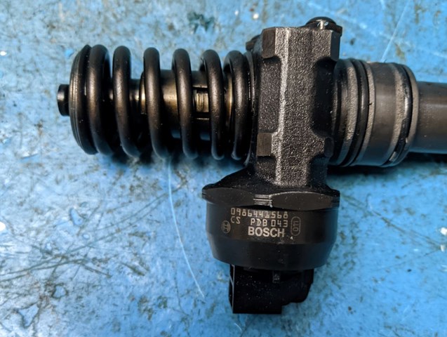 BOSCH 0986441568 Форсунка впрыска топлива в наличии Днепр