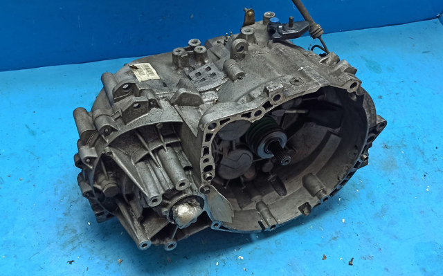 Коробка скоростей механика 1023678 VOLVO