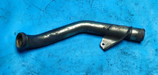 Трубопроводы и шланги системы охлаждения 132335 PEUGEOT