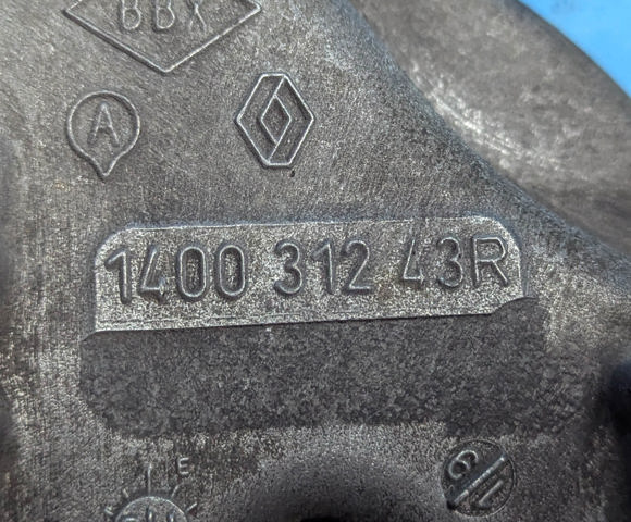 140031243R RENAULT Коллектор впускной купить в Кривой Рог
