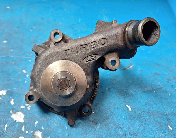 FORD 1517754 Помпа в наличии Ужгород