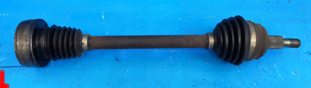 Купить Приводной вал Гольф 4 1J1 в Киеве