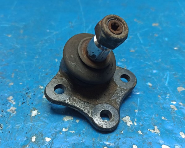 Правая нижняя шаровая опора 1J0407366C VAG