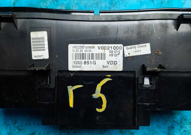 VAG 1K0920851G Приборная доска (щиток приборов) в наличии Павлоград