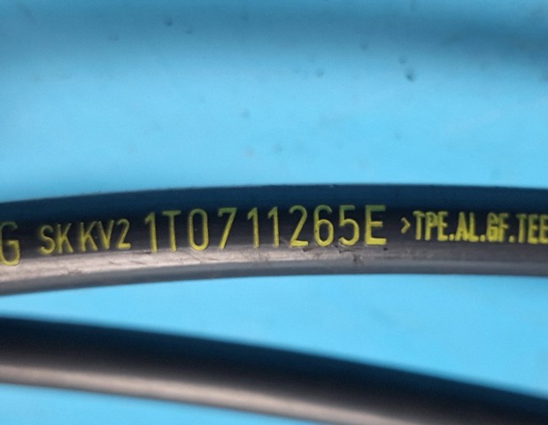 1T0711049AC VAG купить в Павлоград