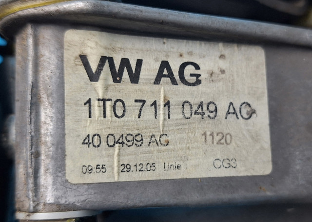 1T0711049AC купить Ровно