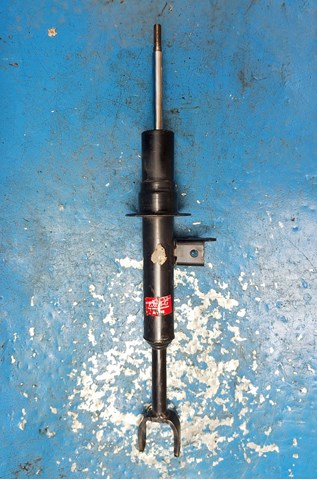 Амортизаторная стойка передняя левая 31316789361 BMW
