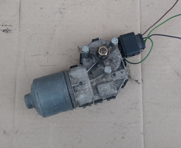 Мотор стеклоочистителя лобового стекла Volkswagen Passat B5
