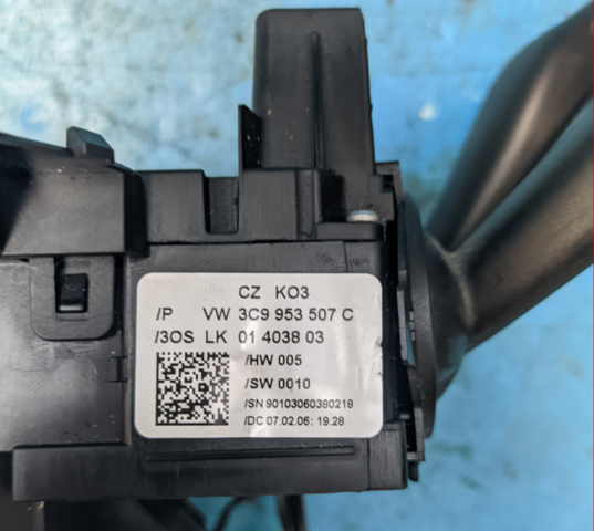 3C9953513C Подрулевой переключатель купить Киев