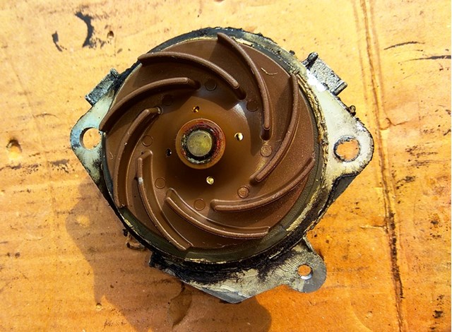 Насос охлаждения 46515970 FIAT