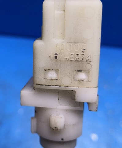 FIAT 46742974 Датчик включения стопсигнала в наличии Николаев