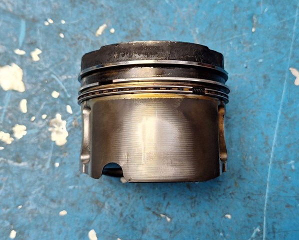 OPEL 5623234 Поршень в комплекте на 1 цилиндр, STD в наличии Тернополь