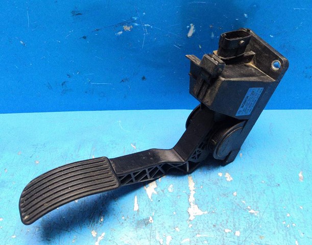 Педали газа 6393000704 MERCEDES
