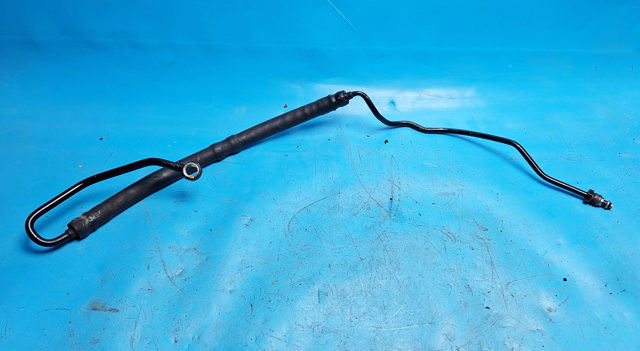 Трубопроводы гидроусилителя механизма рулевого управления Volkswagen Golf 5