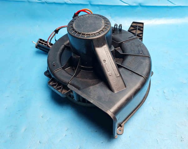 Моторчик печки Skoda Fabia 1