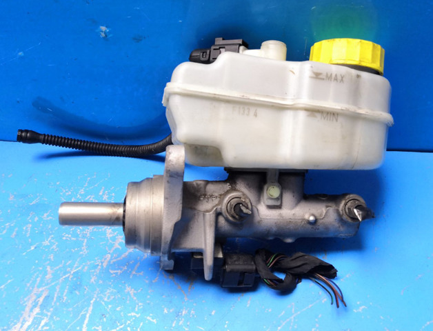 6R1611019A VAG Цилиндр тормозной главный купить в Николаев