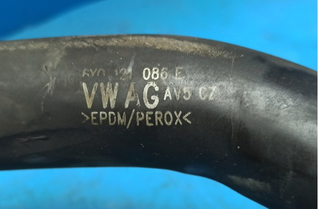 VAG 6Y0121086E Шланг (патрубок) радиатора охлаждения нижний в наличии Одесса