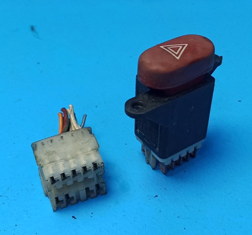 Кнопка аварийного сигнала 7700822955 RENAULT
